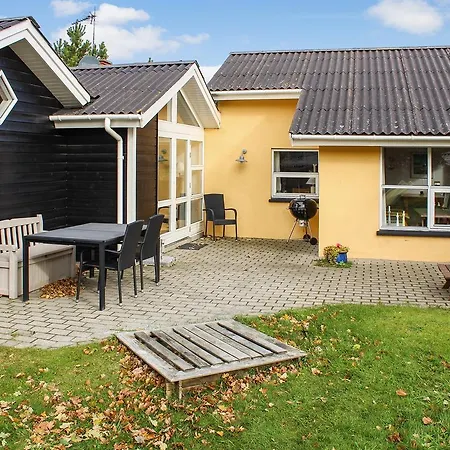 Feriehus Saeby *